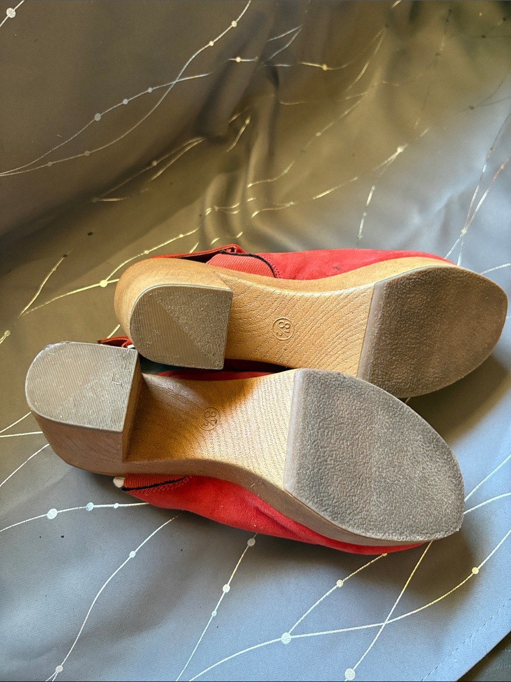 Universal Thread Red Suede Slingback Clogs - Picture 5 of 5